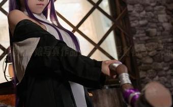 咬一口兔娘厨娘写真作品更新，感受食物与艺术的交融