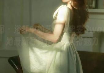 嗲囡囡 – 浴缸中的艺术：史雯Swan分享她最新写真作品的独特魅力