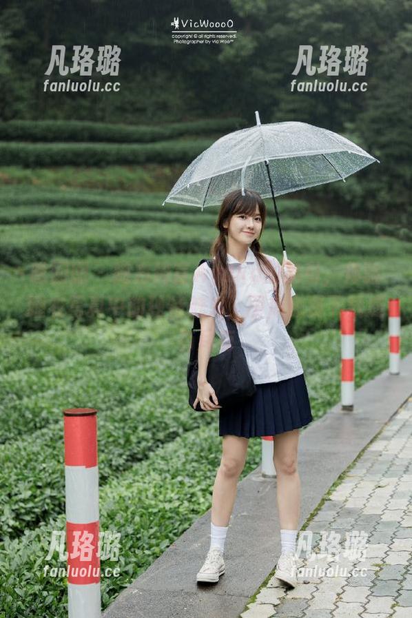 嗲囡囡-方绮言Ayaka 嗲囡囡 - 随方绮言Ayaka的指引,体验睡衣写真中的独特魅力,图库免费下载应有尽有
