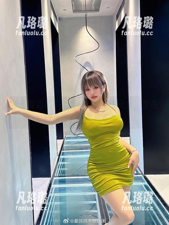 跟随夏鸽鸽不想起床一起探索天台，甜美图库资源等你来采集！