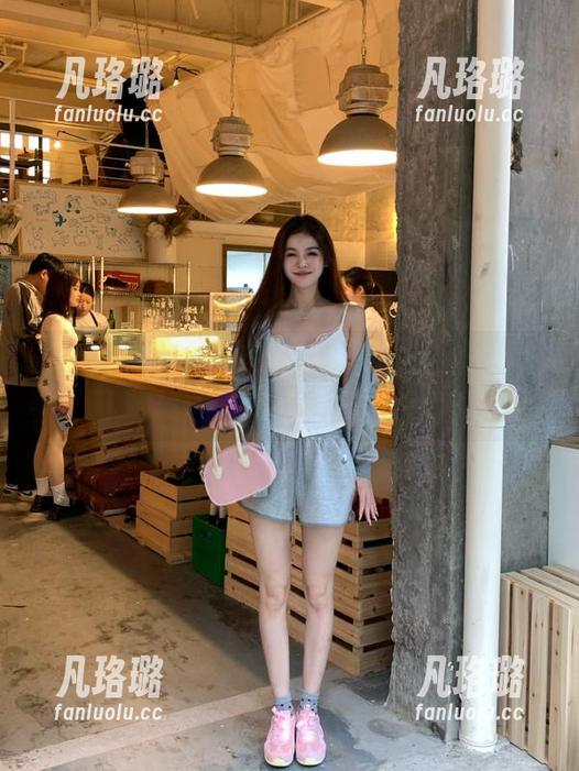 头条女神 - Coco蕾丝写真全集下载，带你体验不一样的性感魅惑