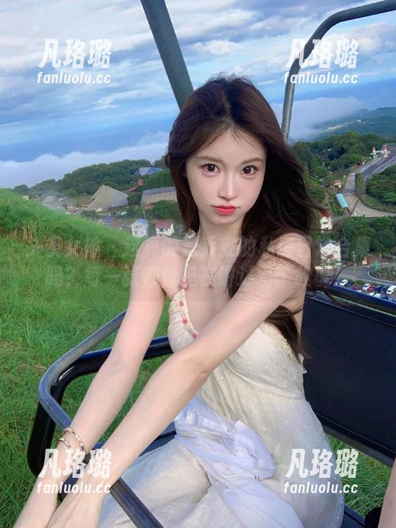 头条女神-乔安 头条女神 - 这真的是乔安的私房日常合集吗?每一张都像是在讲述一个故事!