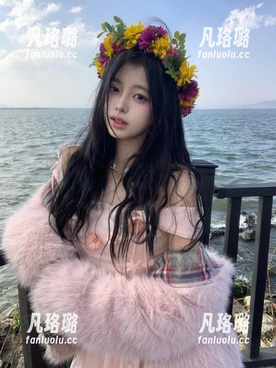 好H好女杀手 微密圈 - 好H好女杀手的精彩写真集:职场专业与美图魅力并存,走入她的职业装时尚之旅