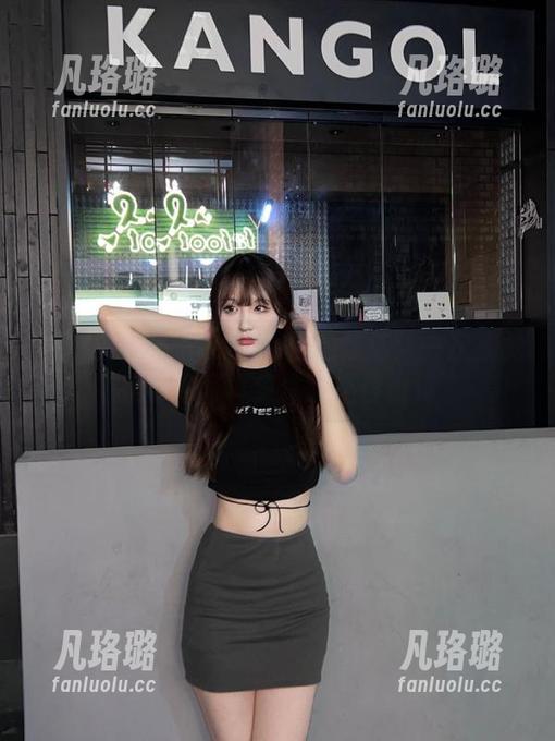 微密圈 - 姐姐Lalion自拍精选：一次视觉盛宴的写真集体验不容错过