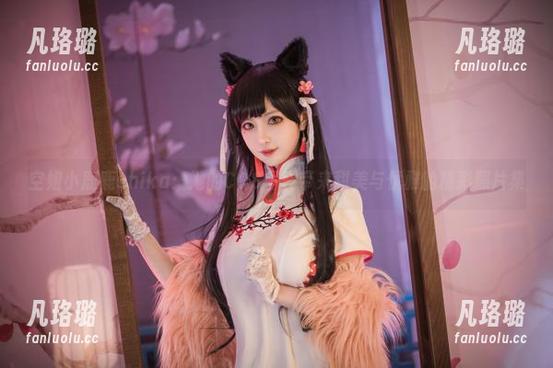 小鹿鹿shika 空姐小鹿鹿shika:她的COS写真带来甜美与优雅的精彩照片集