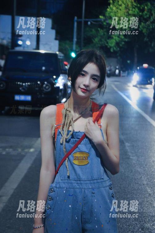 尤果网 - 谁说网盘只有文件？伊莉娜的蕾丝写真等你来欣赏！