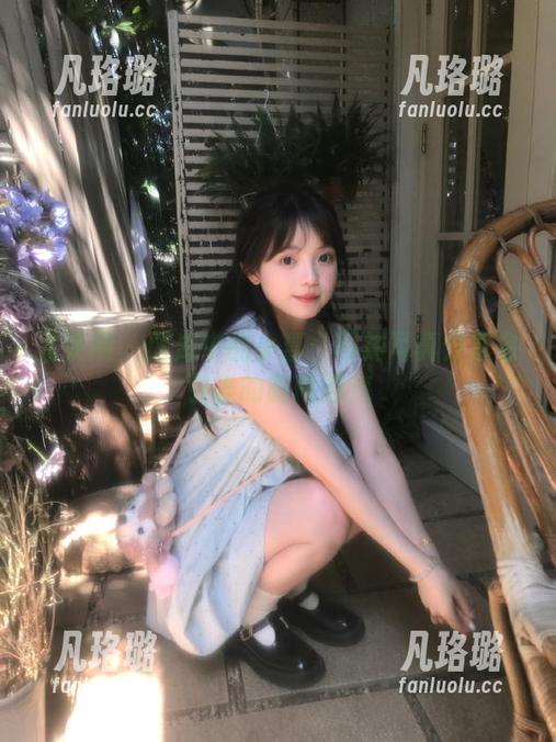尤果网 - 图库中的小喜：网袜写真分享会引发的时尚潮流