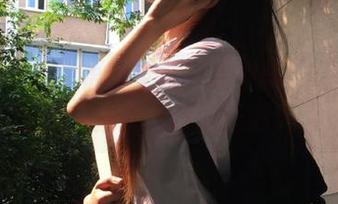尤果网 – 温鈊怡独家写真集更新：《死库水》完美捕捉夏日的无限风情