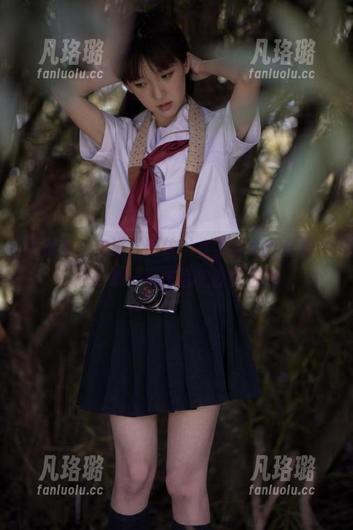 尤果网 - 走进“研依”水手服写真合集，感受每一幅作品的独特魅力