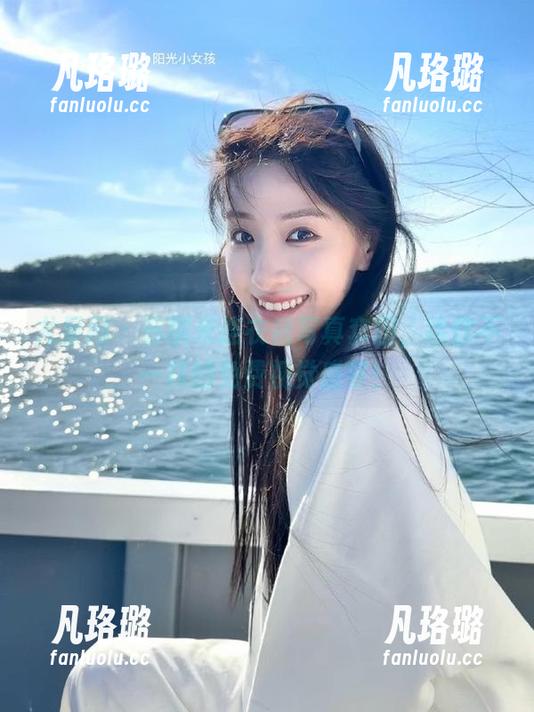 尤果网 - 苏糯米连衣裙写真套图，给你不一样的免费视觉盛宴！