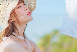 尤果网 – 美女博主雯雯空姐写真福利，带你领略极致的优雅与魅力