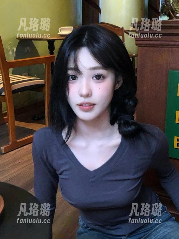 尤蜜荟 - 在Carol周妍希的和服世界中，每一张写真照片都仿佛讲述了一个关于传统文化的动人故事！