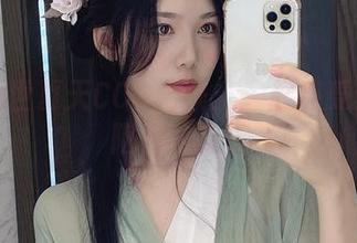 抖娘利世夏天COS合集：一起感受梦幻与阳光的交汇