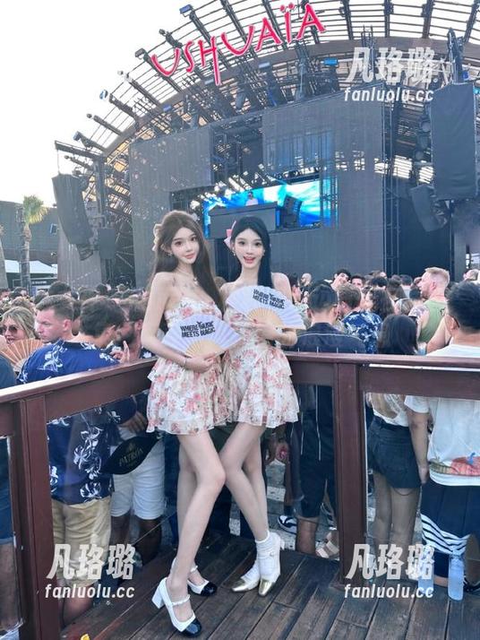 推女神-Kiren_程程程 推女神 - Kiren_程程程海边时光在线图集:感受海风轻拂的浪漫气息