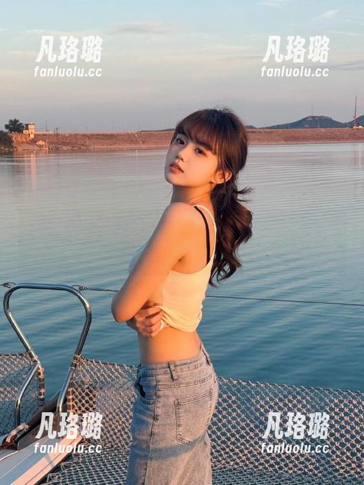 推女神-苏糯米Mi 推女神 - 苏糯米Mi女王写真作品集:璀璨原图与独特图册尽显魅力