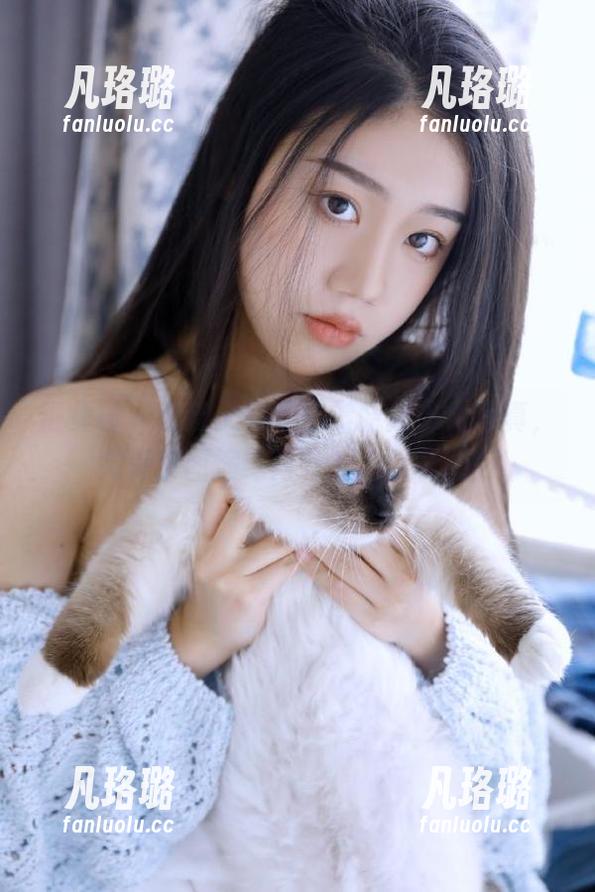 推女神 - 俏皮又可爱的谭晓彤少女写真，完美套图演绎青春的无限可能！