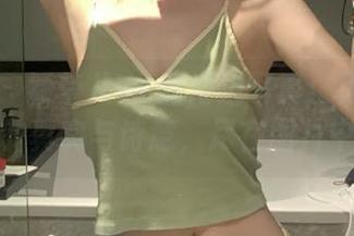 推女神 – 颖莹儿YY的海边写真：无圣光下的真实与诗意，尽在图片中