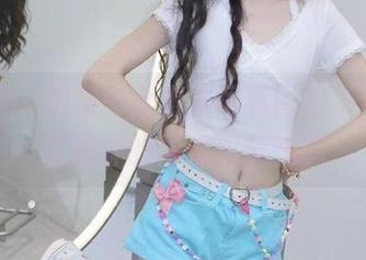 微密圈 – 提袜少女内衣写真图包，带你领略别样的青春甜美气息