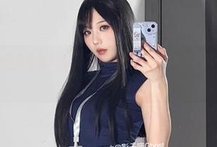 在线体会无影喵喵的独特写真世界，青蛇自拍为您带来一场视觉与心灵的双重盛宴