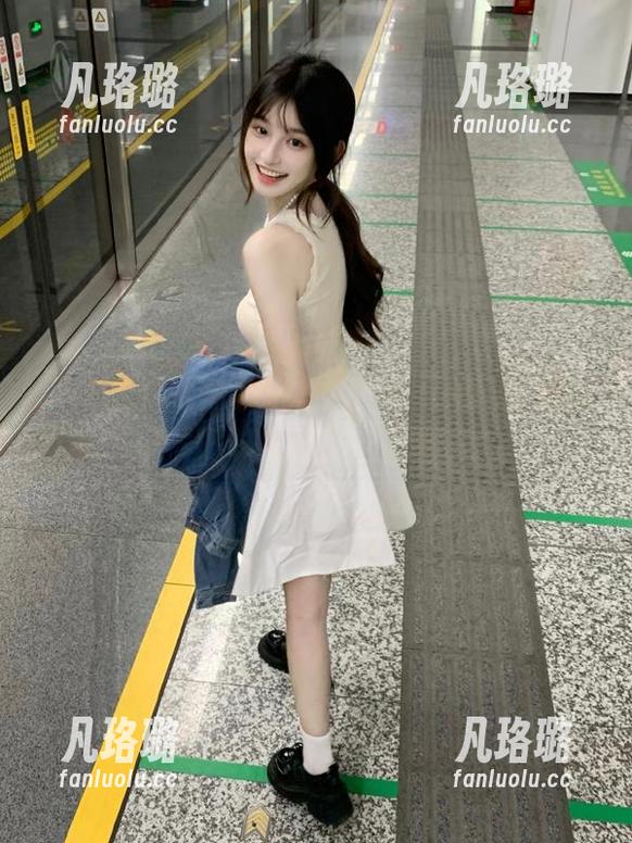 星颜社 - 透视姚沐迪的内心：无圣光原图中的真实剧情之旅