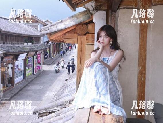 星颜社 - 精选图片：白一晗天使般的微笑，仿佛能治愈一切烦恼！
