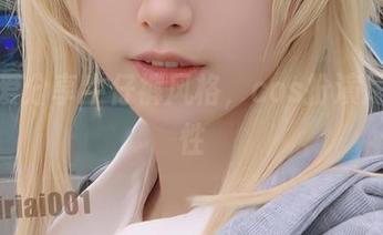 朝雾爱分享牛仔裤风格，cos扮演尽显个性
