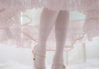 千姿百态的木花琳琳是勇者：高清写真展现“恶魔新娘02剧情版”的魅力