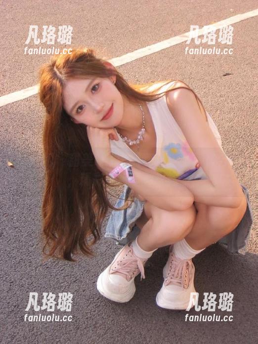 果团网 - 甜美little贝壳喵姐姐写真合集，精彩图包等你来探索