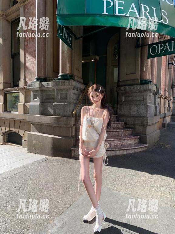 果团网-龚玥菲 果团网 - 新鲜出炉的龚玥菲礼服合集更新:为你带来灵感与时尚的双重享受