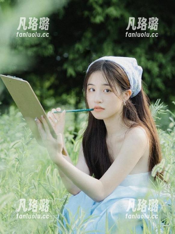 桃沢樱呀 微密圈 - 桃沢樱呀的全套连体衣原图,带你走入一个梦幻般的可爱世界