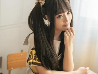 桃良阿宅倾情演绎比基尼风情：独家写真原图让你瞬间心动