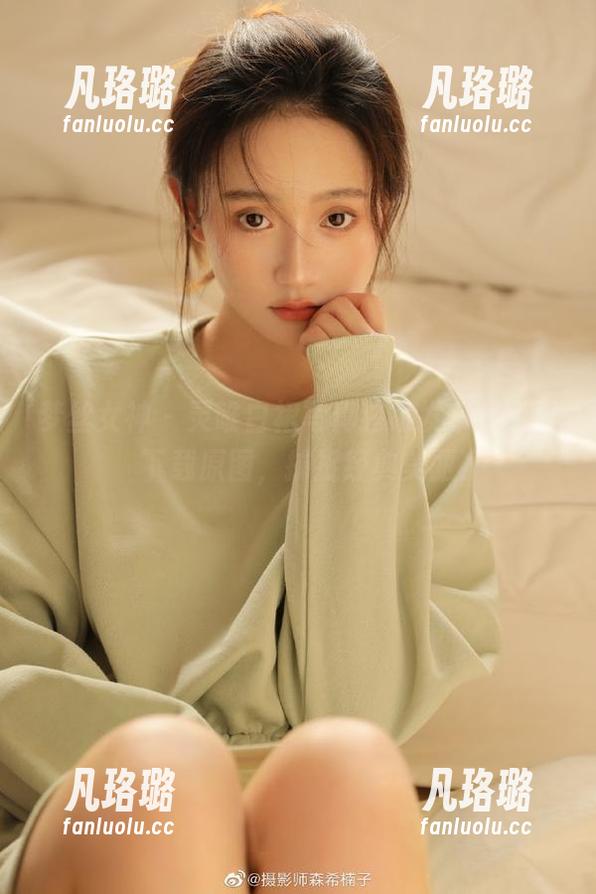 梦丝女神 - 灵唯白裙写真独家发布，免费下载原图，捕捉经典美丽