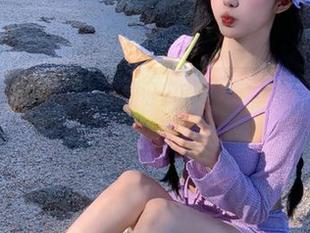 森萝财团 – 在小樱的白色写真更新中，看看她是如何把自嘲进行到底的！