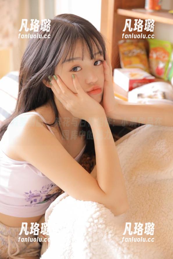 森萝财团-小满 森萝财团 - 鲜花与白裙相伴:小满作品在图库中的魅力