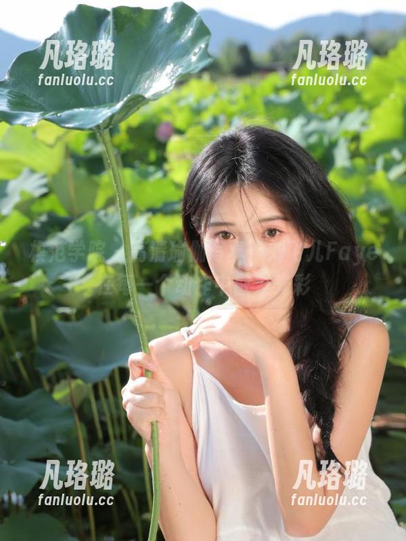 模范学院 - 高清瑜伽写真：刘飞儿Faye在每一个动作中散发光彩