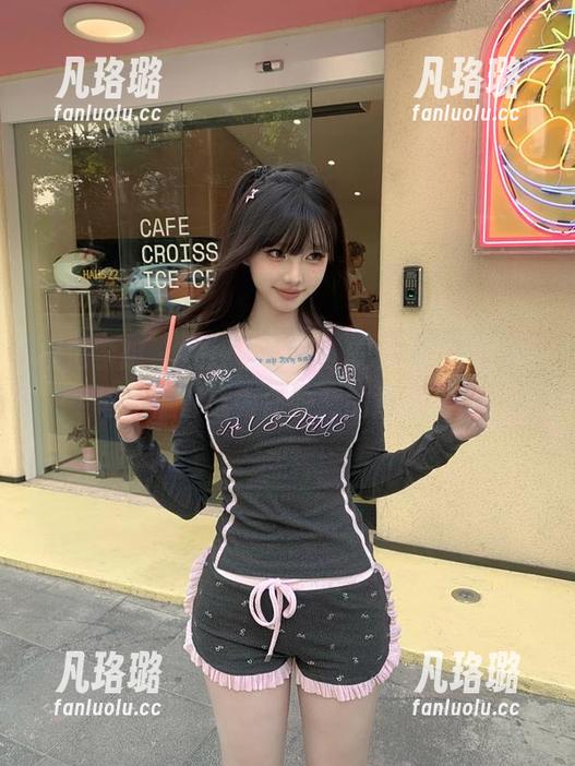 模范学院-韩静安 模范学院 - 在线获取韩静安女孩作品,让每一幅都成为你收藏的经典之作