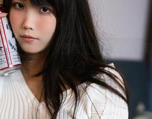 “汪知子”奶牛写真，图库里的小清新，笑容能治愈一切