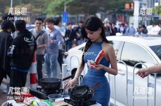 分享炸蛋Boom的蕾丝梦想，图片展示她的创意与艺术表达！