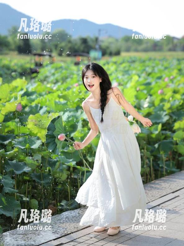 爱蜜社 - 格格污巫黑色私拍美图：感受独特风格与艺术氛围