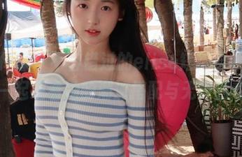 物恋传媒 – 不容错过的elise短裤合集，带你一起观看她的潮流搭配与无限创意！