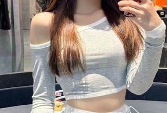 物恋传媒 – 福利精彩呈现：菜菜平底鞋写真图片，让你拥有夏日清凉风！
