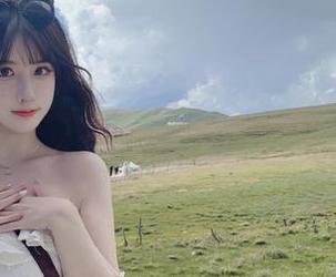 体验猫九酱女神的新作，尽在无圣光图包中邂逅优雅的瞬间