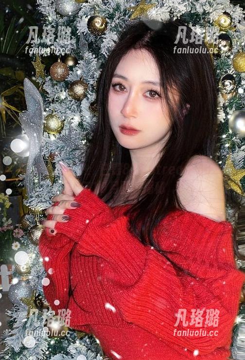 畅游在美图中：白银81Patreon-2022年10月图包揭秘