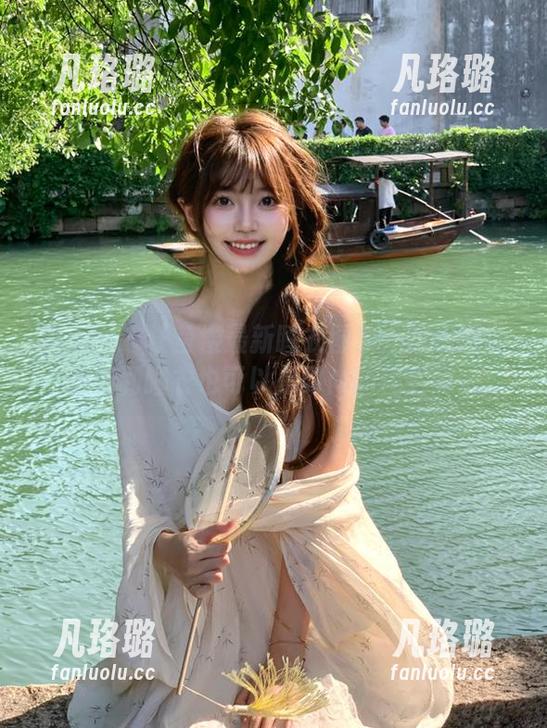 秀人网-任莹樱 秀人网 - 任莹樱最新睡衣图集:这组图让你看到睡衣也可以是时尚的代名词。