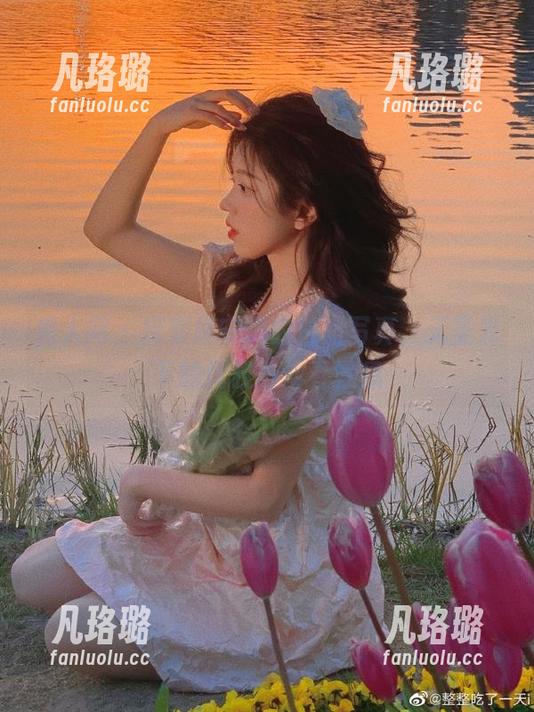 秀人网-唐安琪 秀人网 - 探索唐安琪的白裙写真,无圣光下的优雅与青春气息