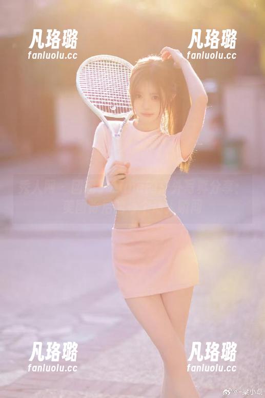 秀人网-团团子_una 秀人网 - 团团子_una的户外写真分享:美图背后的每个动人瞬间