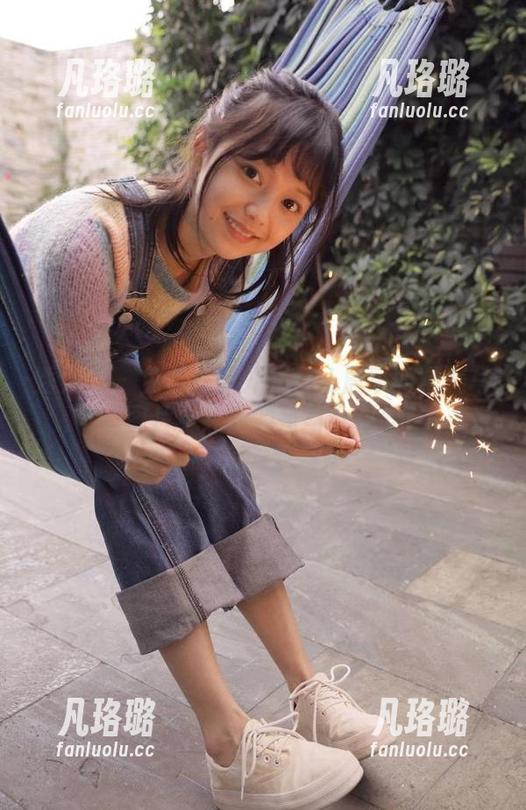 秀人网 - 免费获取外科TEL居家的精美写真图片，让你的家与众不同！