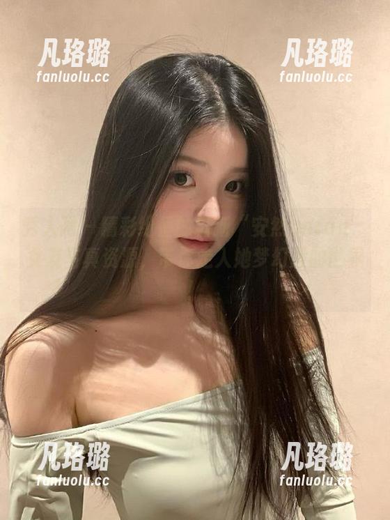 秀人网-安然anran 秀人网 - 精彩纷呈的最新“安然anran”女友写真资源,带你走入她梦幻般的世界!