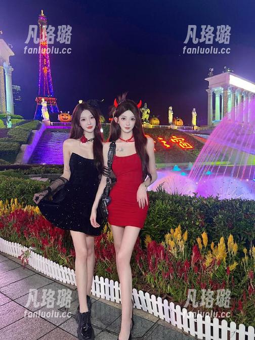 秀人网 - 让小薯条nienie姐姐的美图点亮你的生活，壁纸中的细腻艺术体验