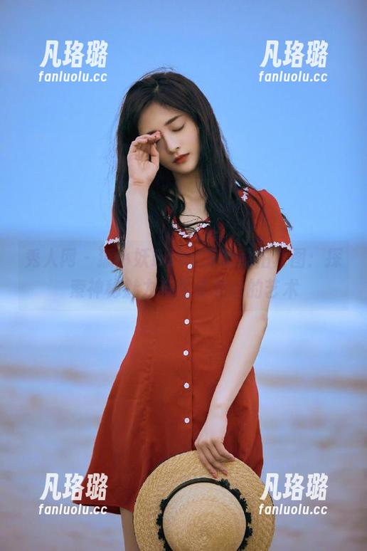秀人网 - 狐小妖Baby灰丝私拍套图：探索神秘魅力与生动表达的艺术